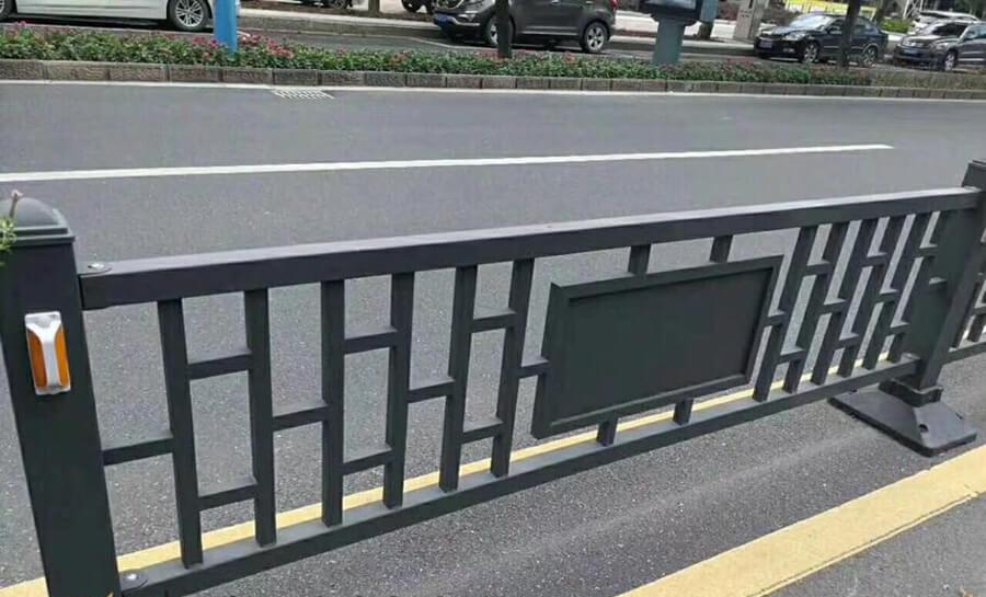 鐵藝道路護(hù)欄工程案例